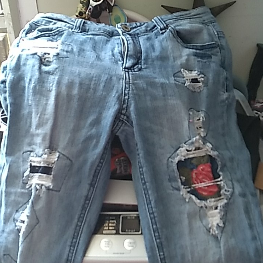 Almost famous ripped skinny jeans
